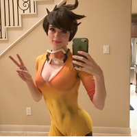 amouranth - BQ4MNiHjdxH-8Ry8HqnL-4BFK6iqs.jpg
